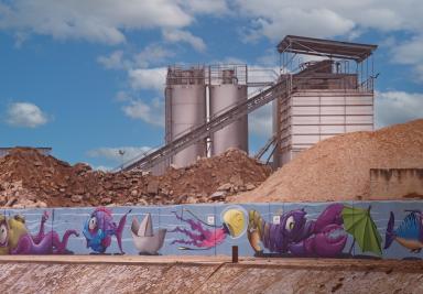 street art sur le port de Bonneuil-sur-Marne - Enlarge image, modal window